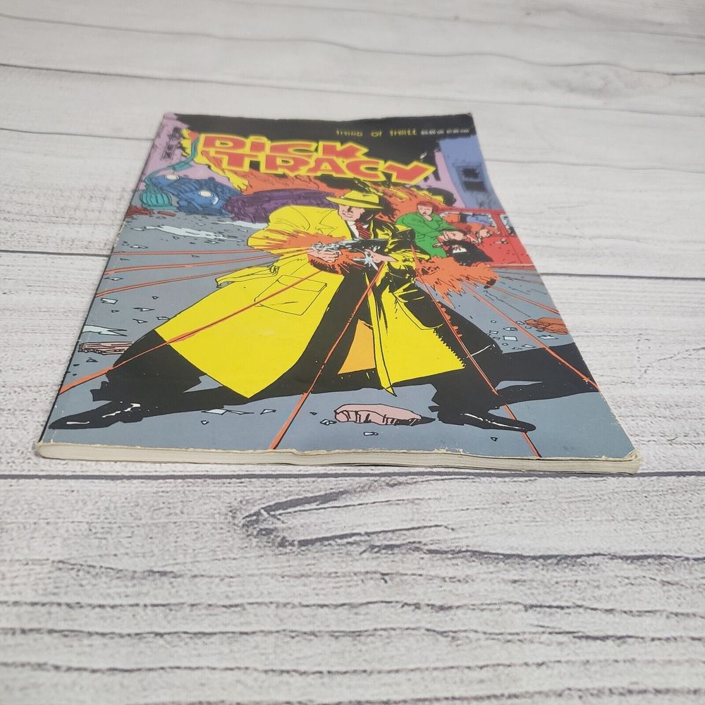 Dick Tracy Comic Book Third of Three 1990 Walt Disney Publications - Picture 3 of 9